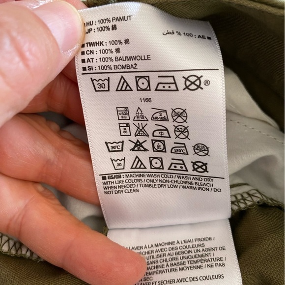 Gap Boyfriend roll-up shorts 14 NWT - Picture 8 of 13